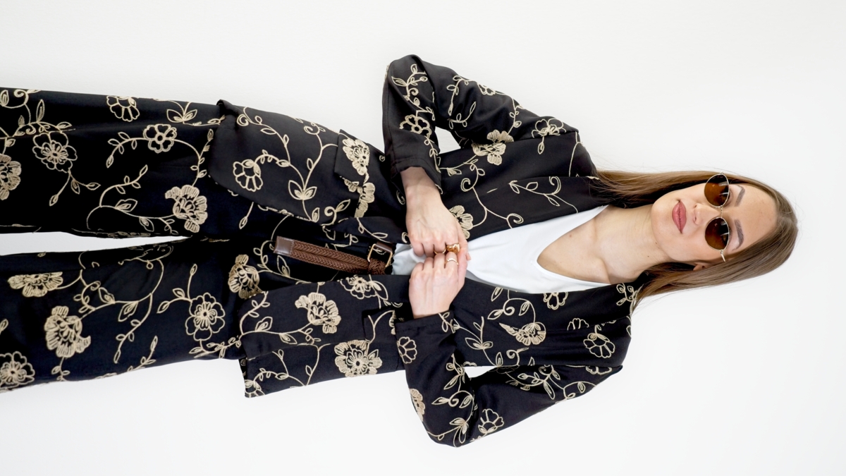 Floral blazer black - Image 3